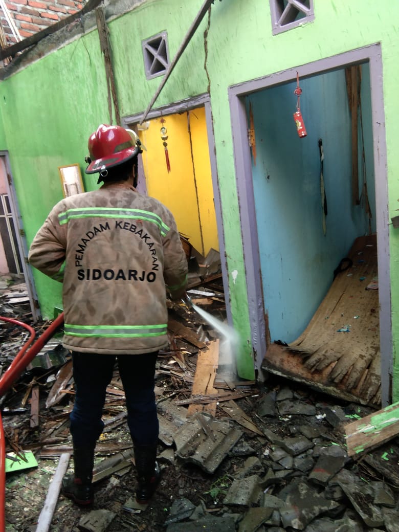 Kebakaran Rumah di Perumahan  Taman Candi Loka Kecamatan Candi