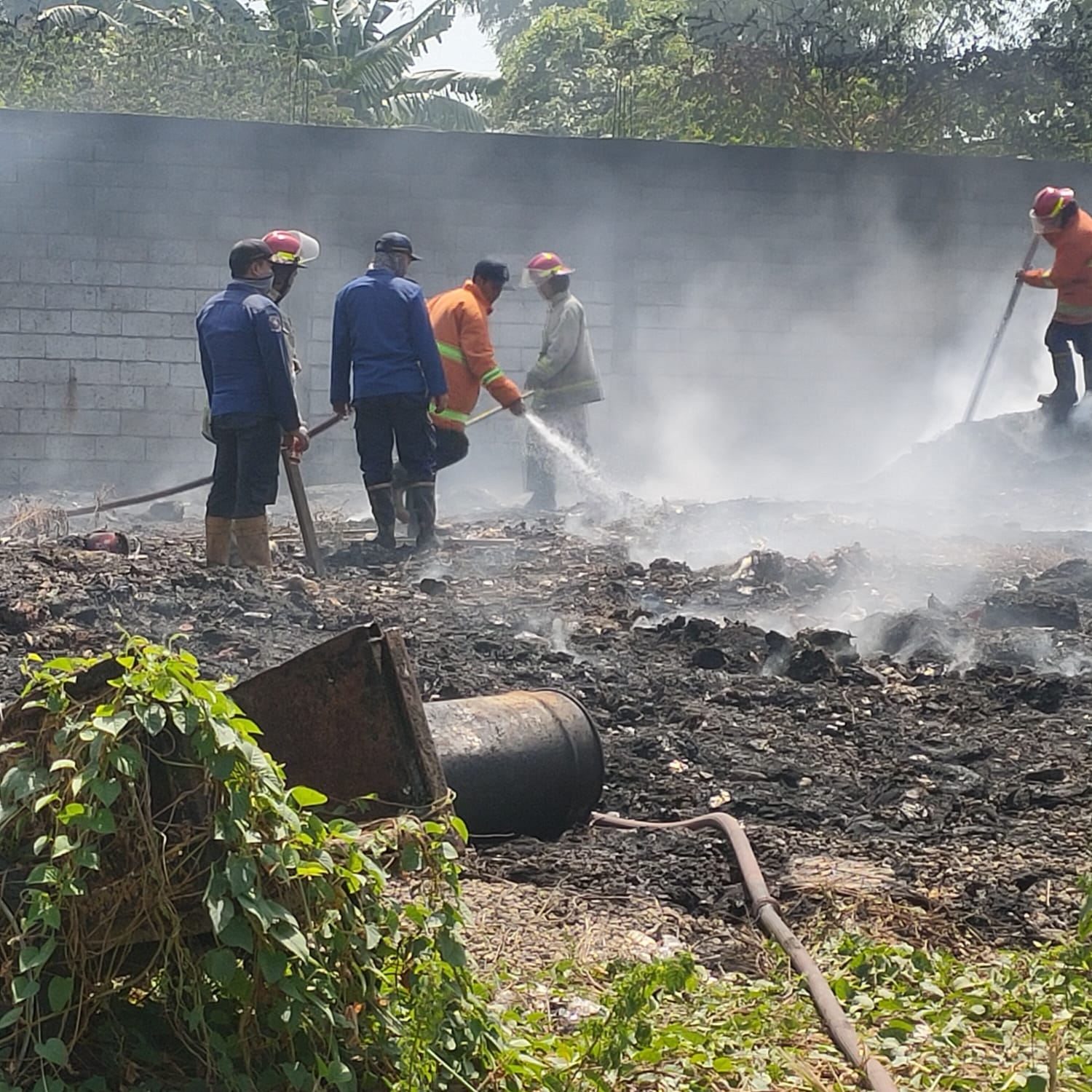 Kebakaran Lahan Kosong Di Desa Sepande Rt 06 Rw 02 Kecamatan Candi 0703