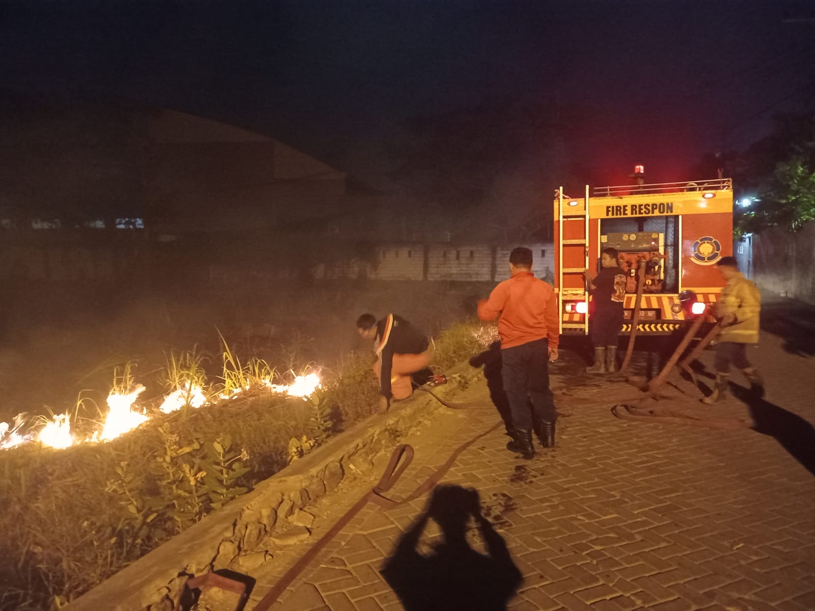 Kebakaran Lahan Tebu di Desa Lebo, Kecamatan Sidoarjo