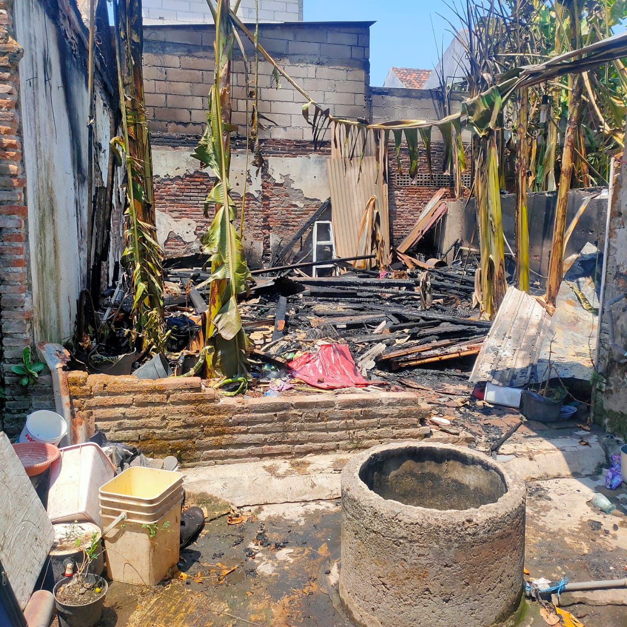 Kebakaran Rumah Warga di Kelurahan Sekardangan, Kecamatan Sidoarjo