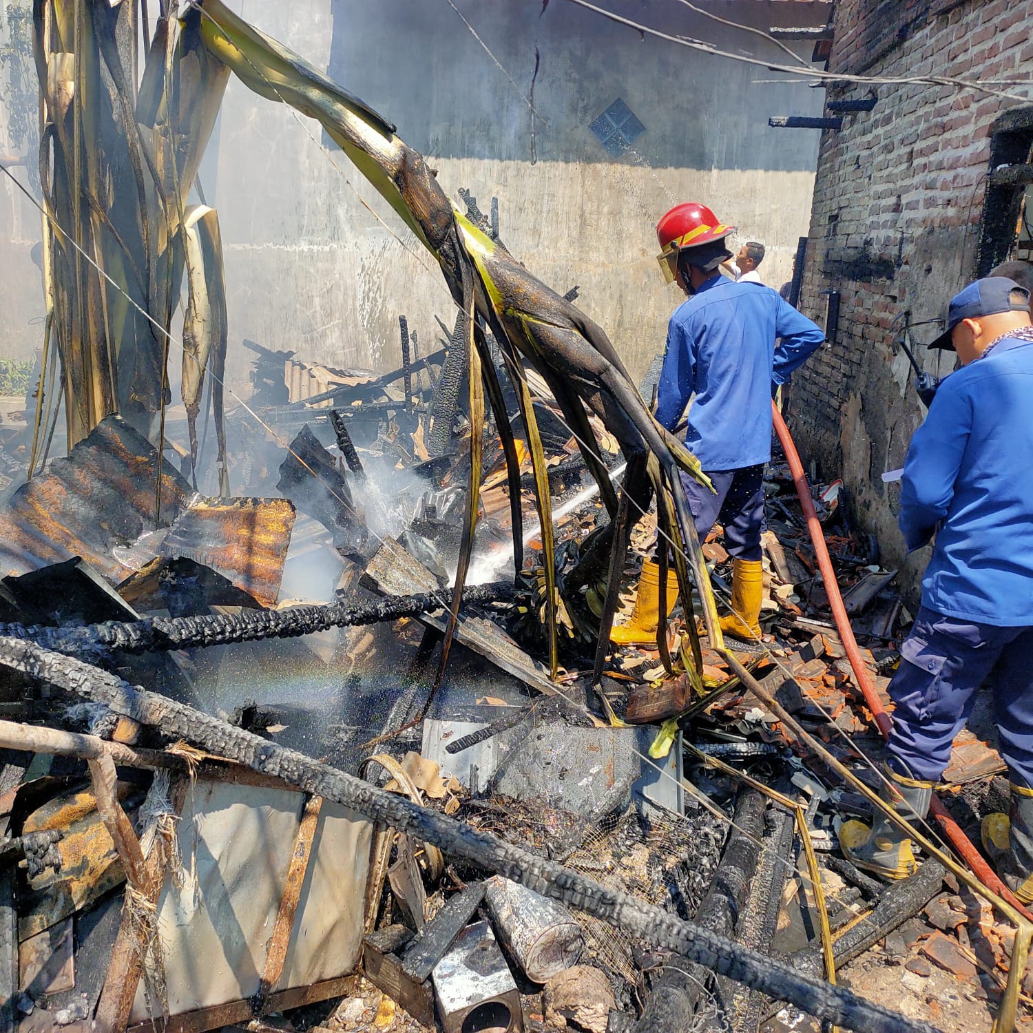 Kebakaran Rumah Penduduk di Desa Randegan, Kecamatan Tanggulangin