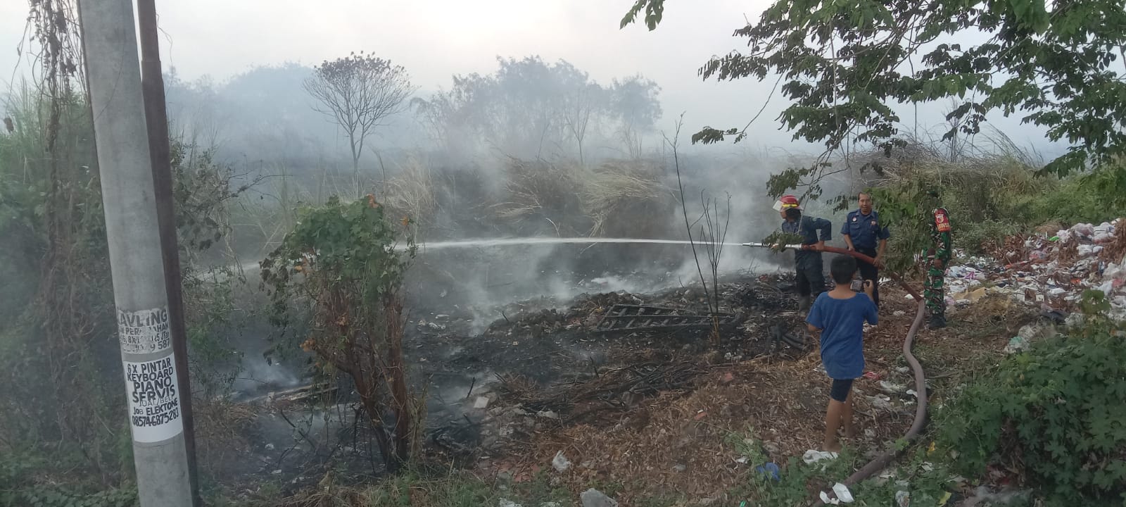Kebakaran Lahan Kosong (Ilalang) di Perumahan Bumi Citra Fajar, Desa Pucanganom, Kecamatan Sidoarjo